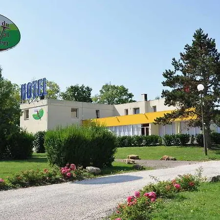 ホテル Inter-hotel Du Val Creancey