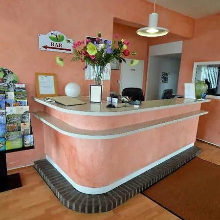 Inter-hotel Du Val Creancey